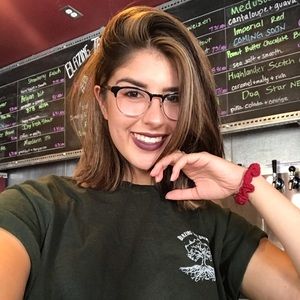 Meet your Posher, Megan